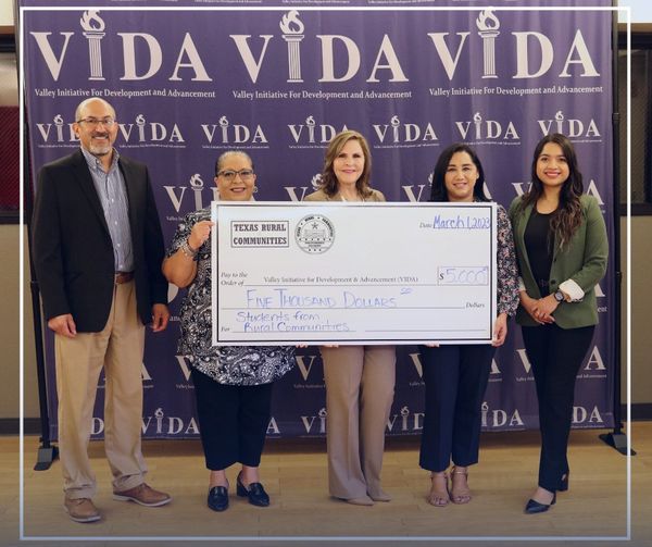 Texas Rural Communities Awards VIDA $5,000